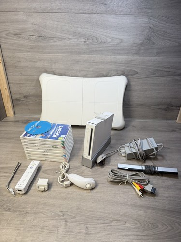 Nintendo wii fit bundle - wii,