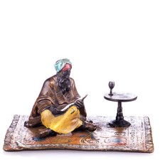 Wiener Bronze Skulptur / Figur ,"Araber auf Teppich", monogrammiert , H.6cm /270