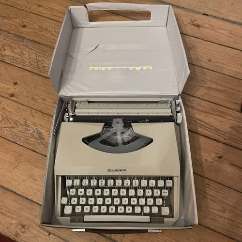 Vintage mercedes - vintage,