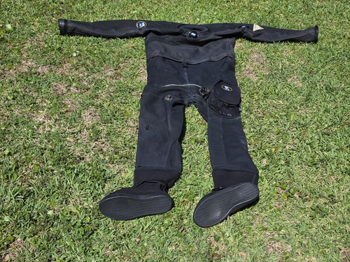 Dui clx450qz drysuit - size,