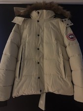 Canada Goose Daunenjacke Creme