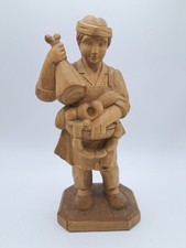 geschnitzte Holzfigur -