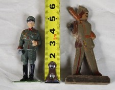 B10/ 2x kleine Soldaten Figur