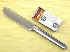 1 Dessertmesser (mehr da)