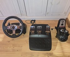 Logitech G27 Racing Wheel, Pedale und Schaltung
