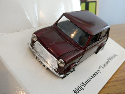 Corgi austin rover mini - austin,