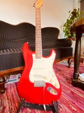 Fender Stratocaster★ USA 1984-87★ Torino Red  ★