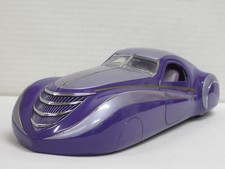 Duesenberg Coupé Simone 1939 in Violetttönen ohne Box Franklin Mint 1:24