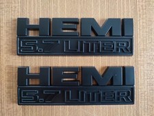 Dodge 5,7L Hemi Schriftzüge
