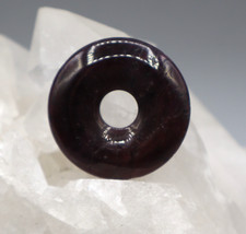 GRANAT rot Anhänger Donut ca