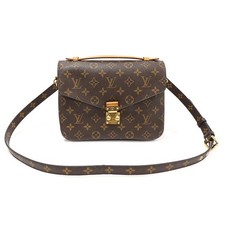 Louis Vuitton Monogram Canvas