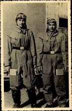 Foto Ak Piloten im Fliegeranzug 1943 - 10291370