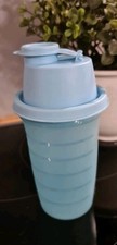 Neuwertig! TUPPERWARE ~ Shaker Mix Fix 250 ml Schüttelbecher Messbecher hellblau