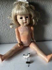 Älterer Puppenkörper