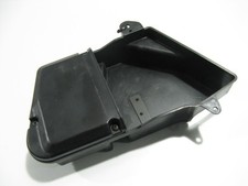 Staufach hinter dem Seitendeckel Deckel Kawasaki VN 800 Classic