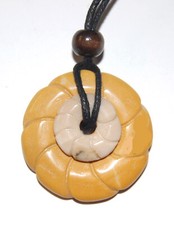 Edelstein-Anhänger, Blume