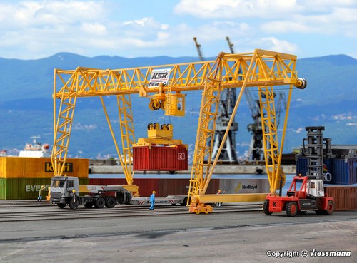 Kibri 38530 demag - h0,