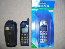 Nokia 5130 Handy mit Schutzhülle + Ersatzcover Silber OVP NEU Vintage 90s