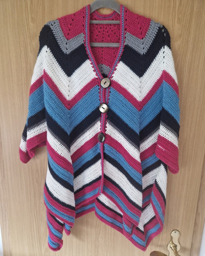 Selbstgehäkelte jacke - selbstgehäkelte, in