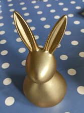 Goldener Hase, Dekoration