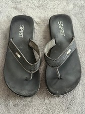 Schwarze Flipflops von Esprit