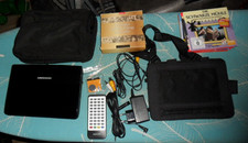 Tragbarer DVD- PLAYER mit 29  DVD Filme Medion