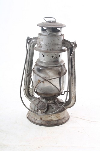 Alte petroleumlampe bat lampe - alte,