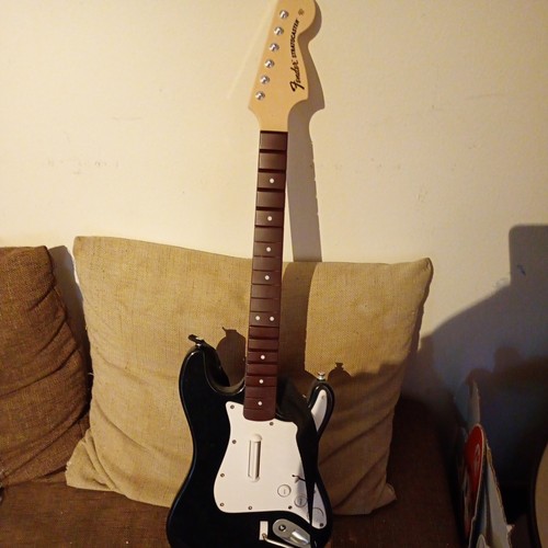 Rock band fender - 4,