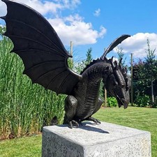 Große Drachenfigur Brunnen