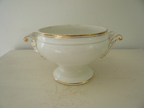 Alte kleine terrine shabby - kleine,