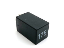 Relais Nr.: 175 Anlasssperre Audi A3 A4 VW Golf 4 Bora Sharan 3A0927181