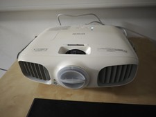 Beamer EH-TW 5910 LCD Beamer