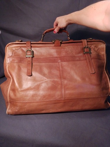 Klassische reisetasche aus - klassische,