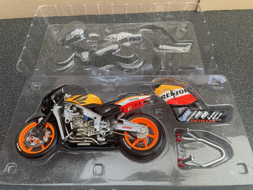 Minichamps valentino rossi - minichamps,