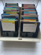 74 Stück AMIGA 3,5"