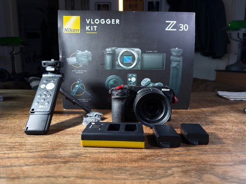 Nikon z30 vlogger kit - nikon,