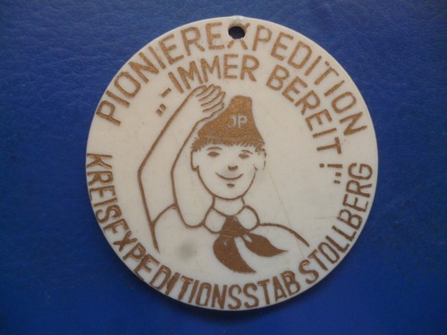 Junge pioniere - junge,