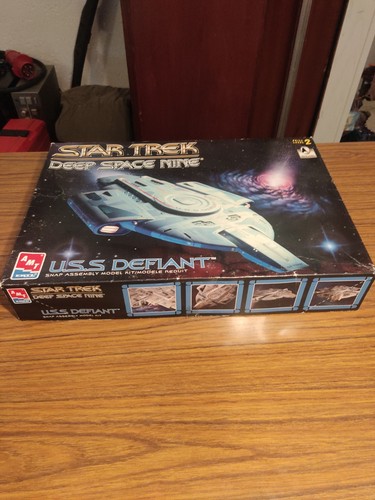 Star trek s defiant - trek,