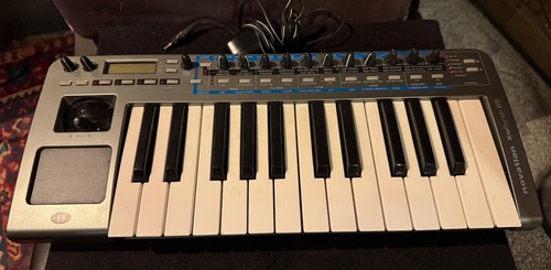 Novation xio synth mit - synth, 25