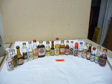 4097.     20 Stück Miniatur Schnaps Spirituosen Sammler Schnapsflaschen