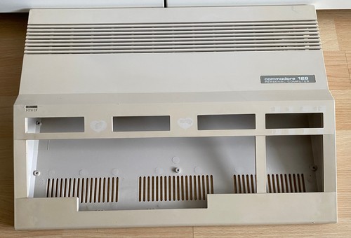 Commodore 128 gehäuse - c,