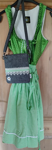 Grünes dirndl von - dirndl,