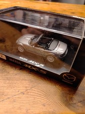 Mazda MX-5 Roadster silber mit