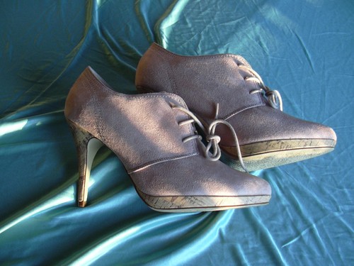 Hochfrontpumps highheels - ,