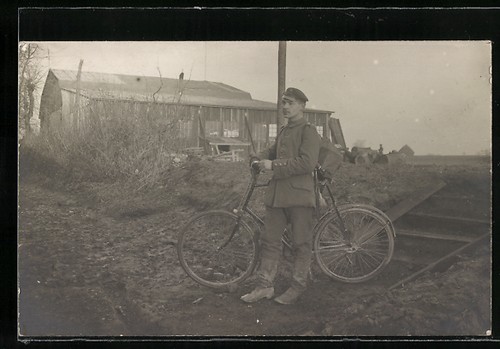 Foto soldat uniform - foto-ak,