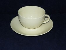 große Kaffeetasse, Cappuccinotasse mit Untertasse von Arabia Finland