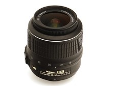 Nikon Zoom Objektiv AF-S DX