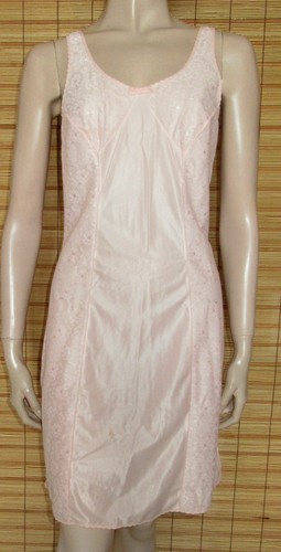 Apricotfarbenes unterkleid - apricotfarbenes,