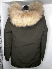 Dicker Khaki Grüner Winter