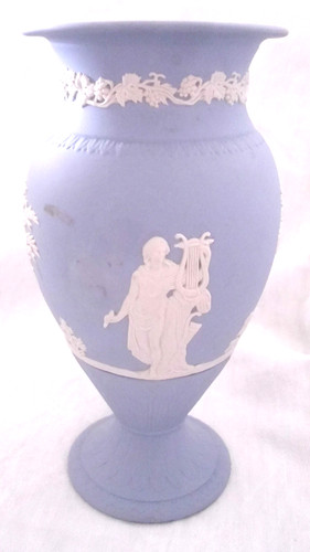 Wedgwood vase jasperware - wedgwood,
